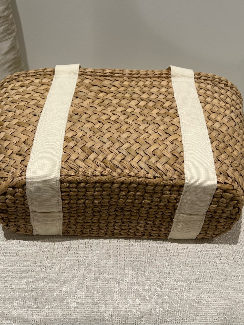 J Crew Woven Straw Tote Bag with Cream Canvas Straps - Picture 3 of 5
